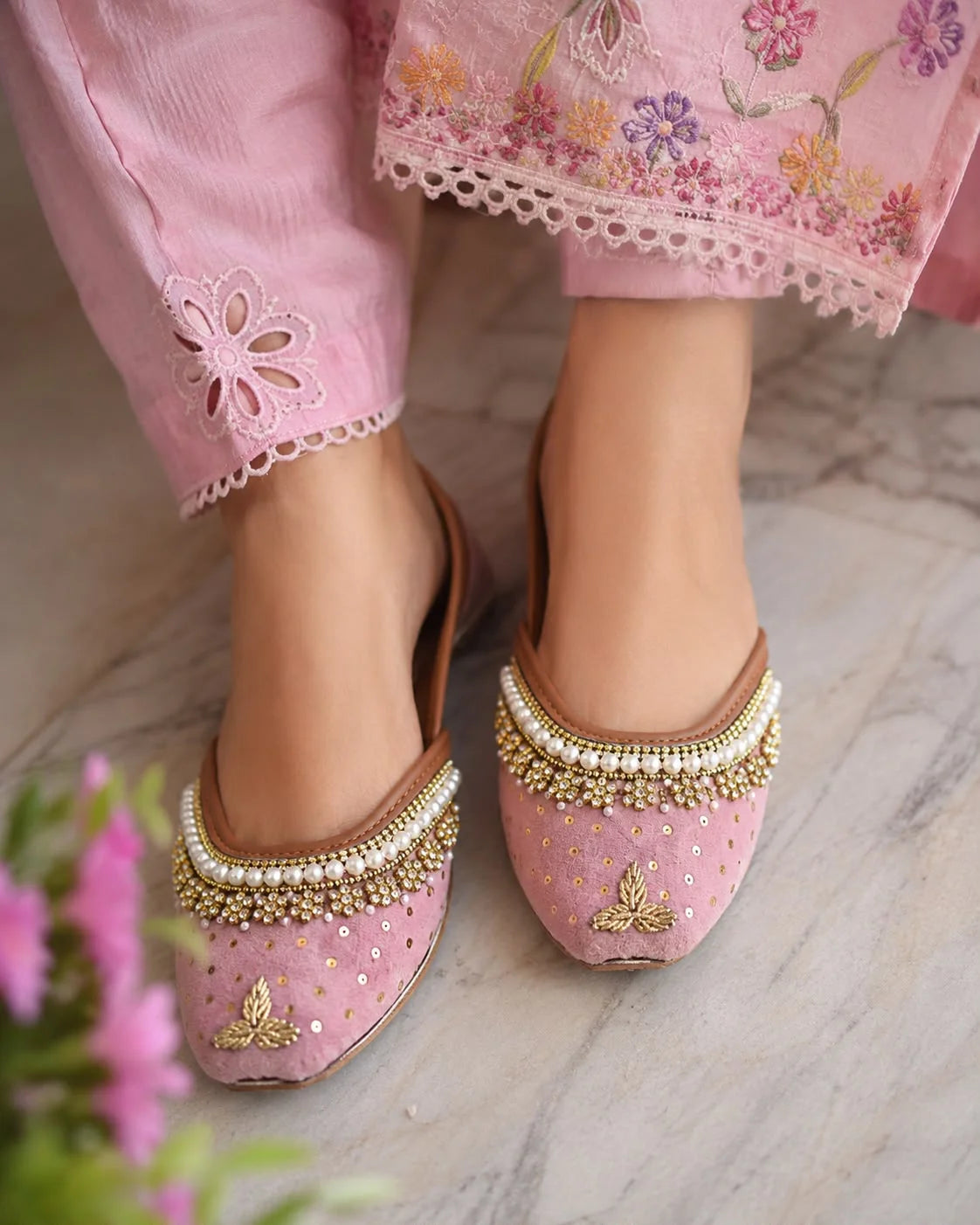 Elegant Rose Pink Khussa -010