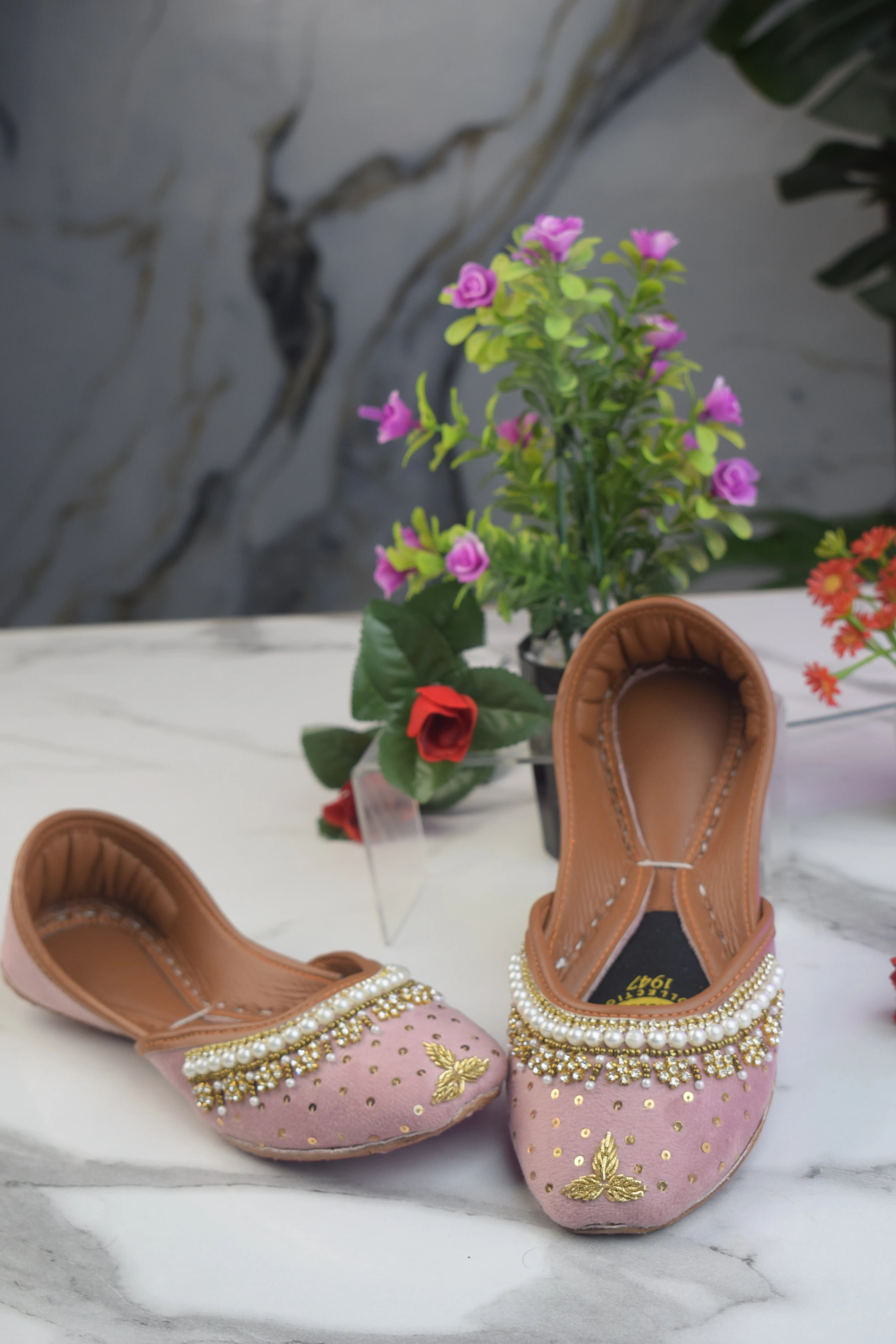 Elegant Rose Pink Khussa -010