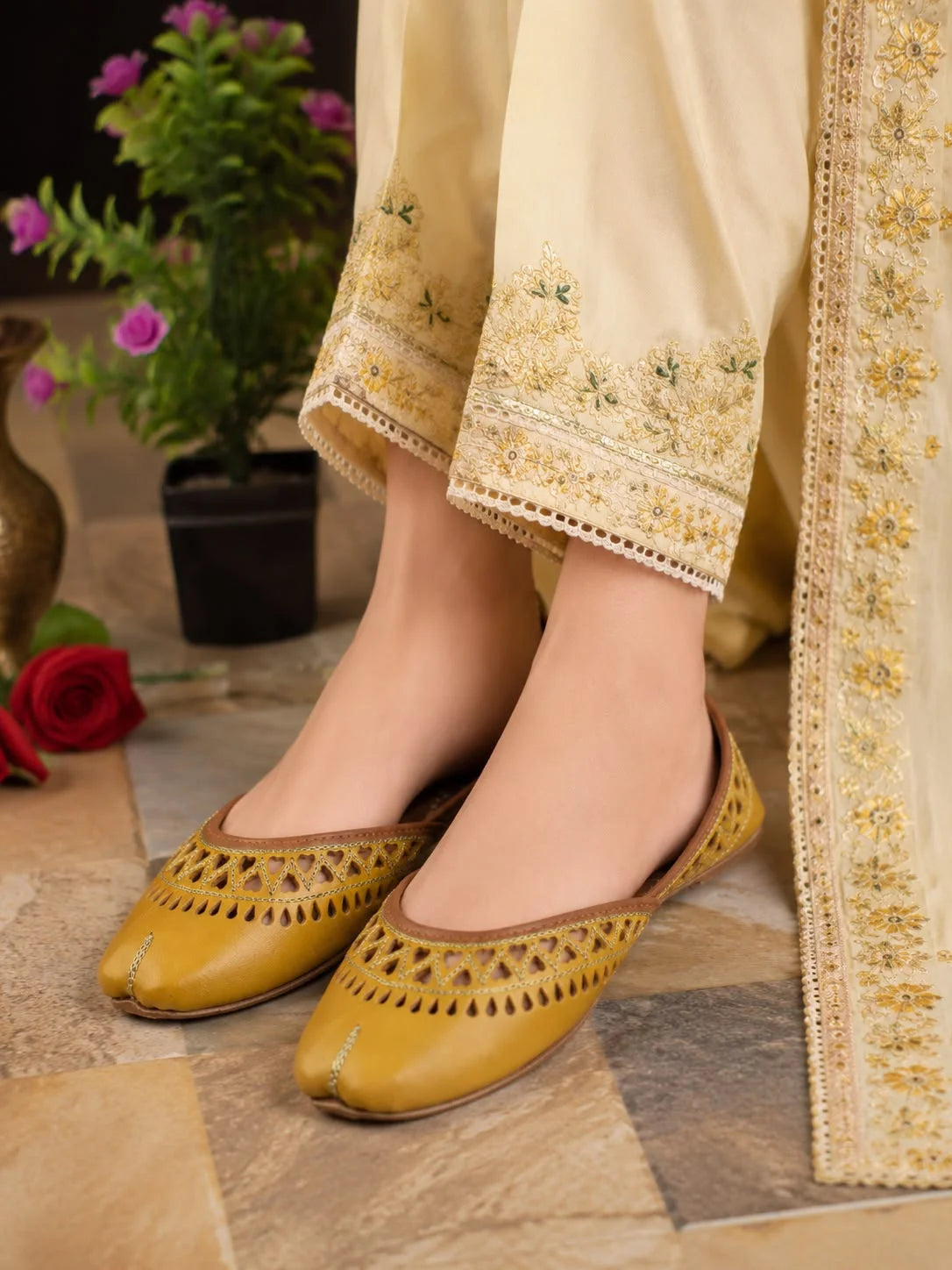 Royal Mustard Yellow Khussa – 011