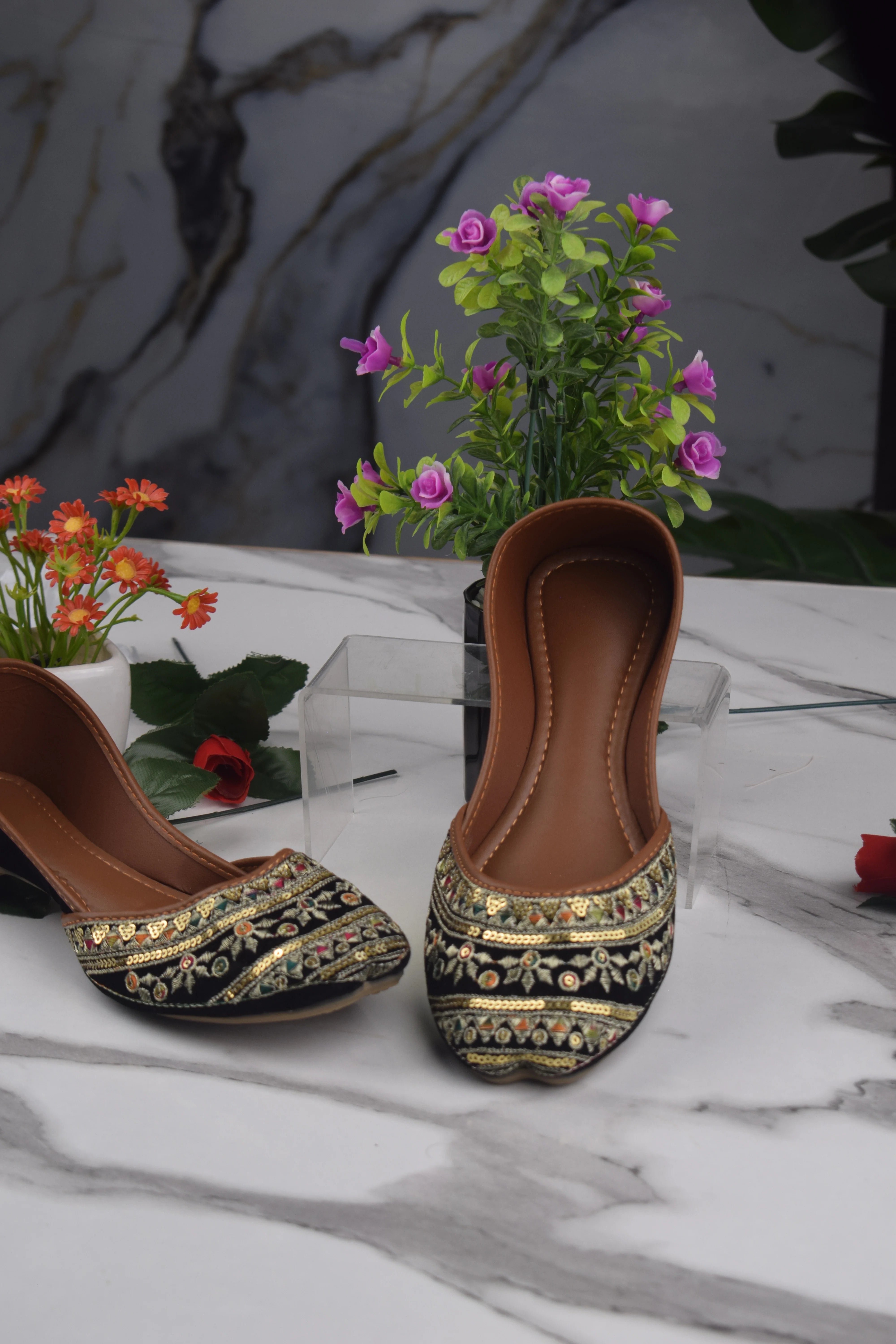 Traditional Black Talli Sole Khussa – 014