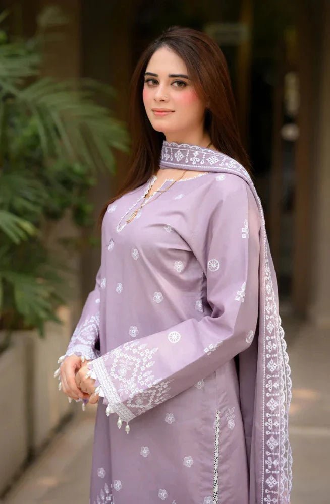 3PC EMBROIDERED LAWN SUIT - SR-765 - Rang Nazara