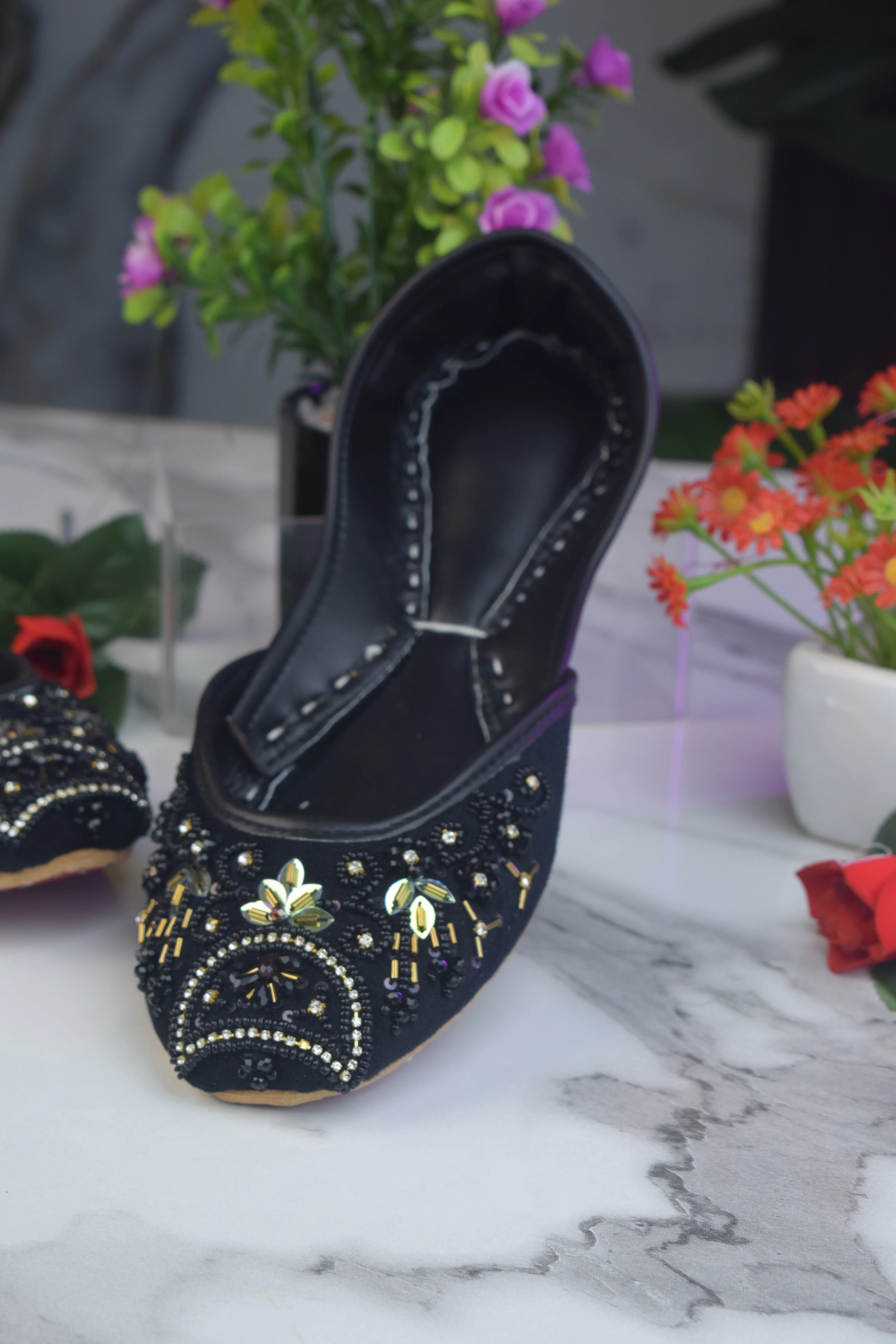Classic Black Khussa – 009