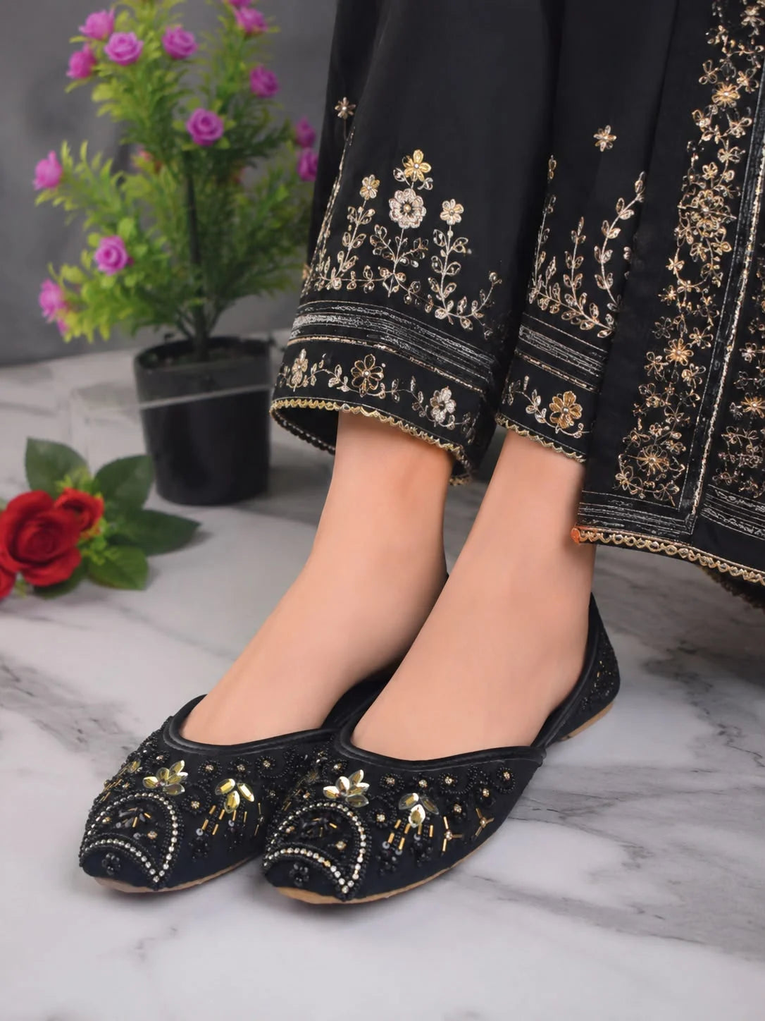 Classic Black Khussa – 009