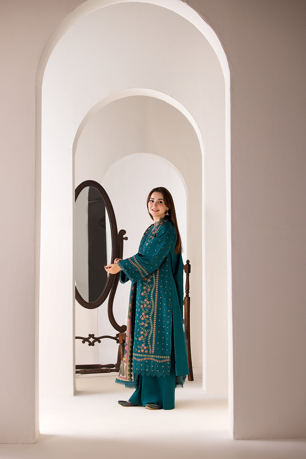 Dhanak Embroidered 3PC Suit with Printed Shawl