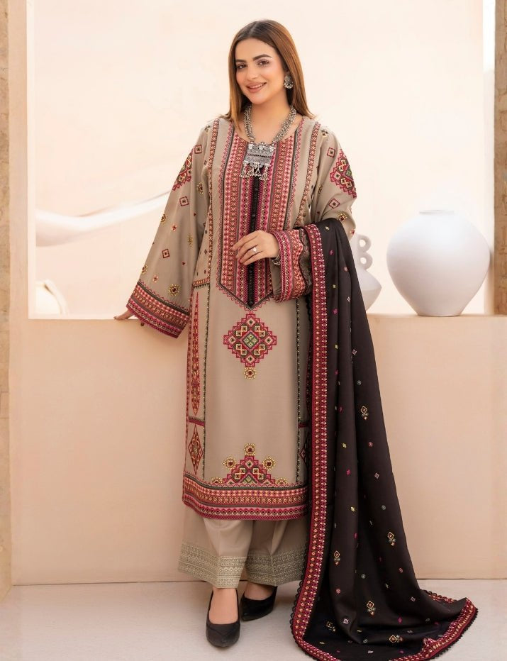 ZE-785 – Premium Embroidered Lawn 3PC Suit